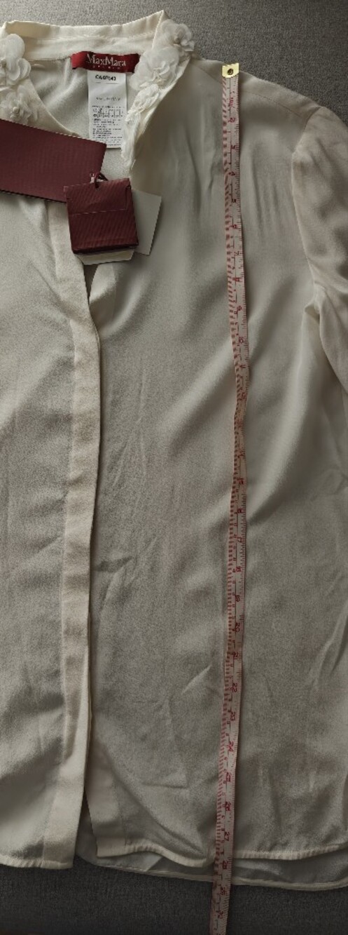 New MaxMara Cream Silk Button-Up Blouse w/ 3D Floral Collar - Picture 11 of 12